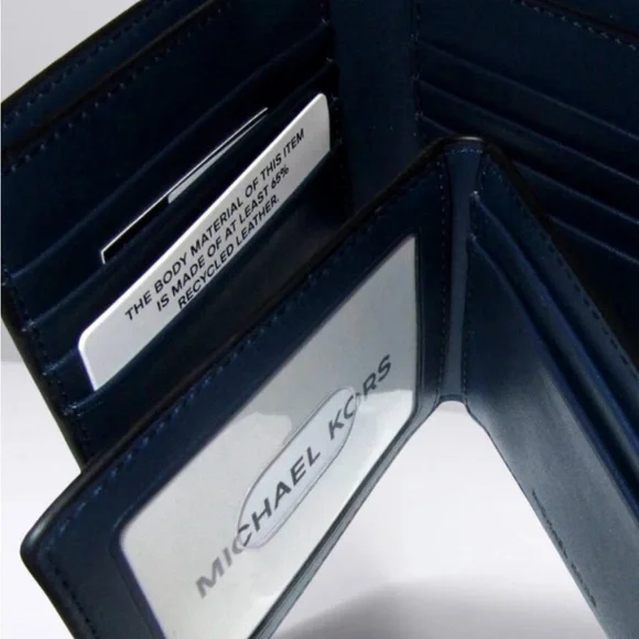 Michael Kors Navy Billfold Wallet with Pass-case - Picture 2 of 7